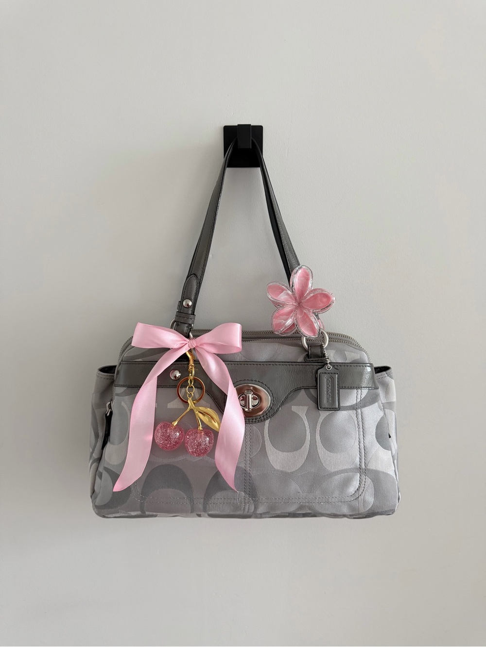 Vintage  Coach Penelope Turlock Shoulder Bag